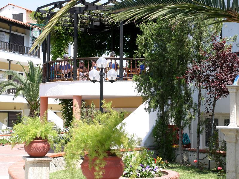 Ioli Village Hotel Apartments